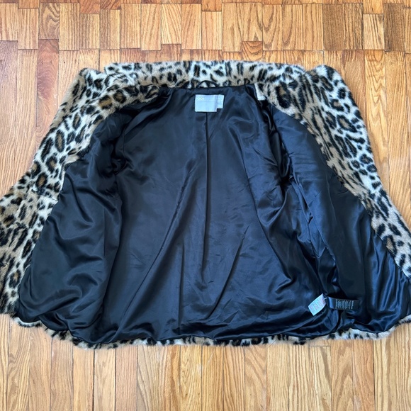 NWOT ASOS Leopard Animal Print Faux Fur Short Notched Collar Coat US 6 Small - Picture 3 of 12